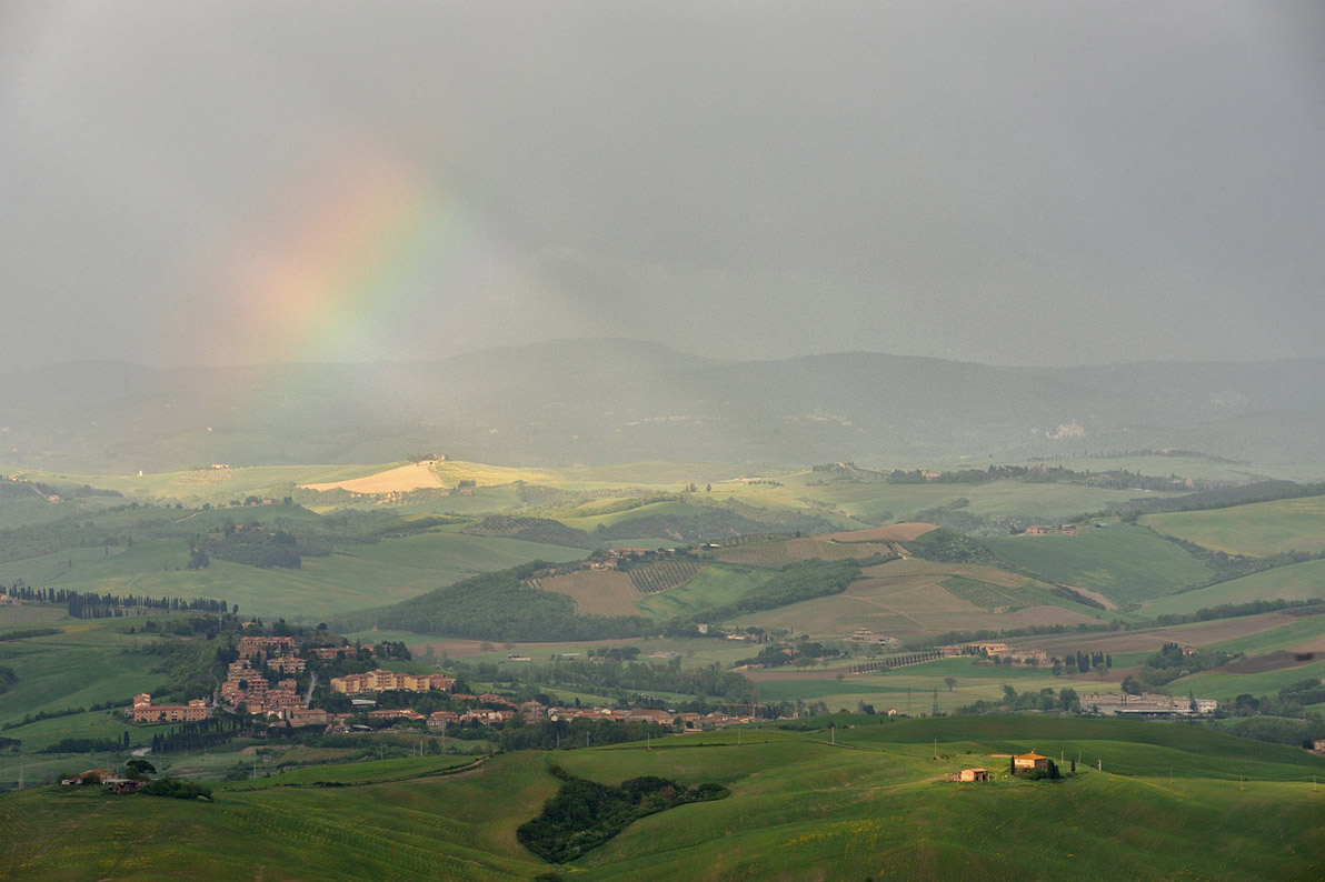 Val d`Orcia. Апрель. После дождя.