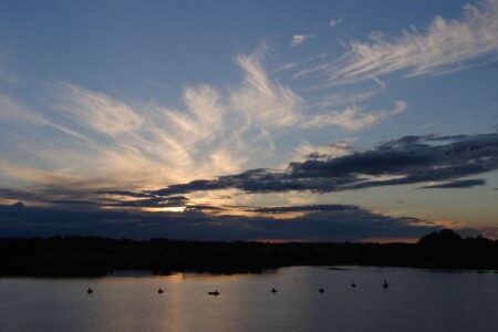 Закат на канале