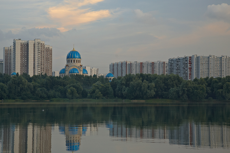 вечер в городе