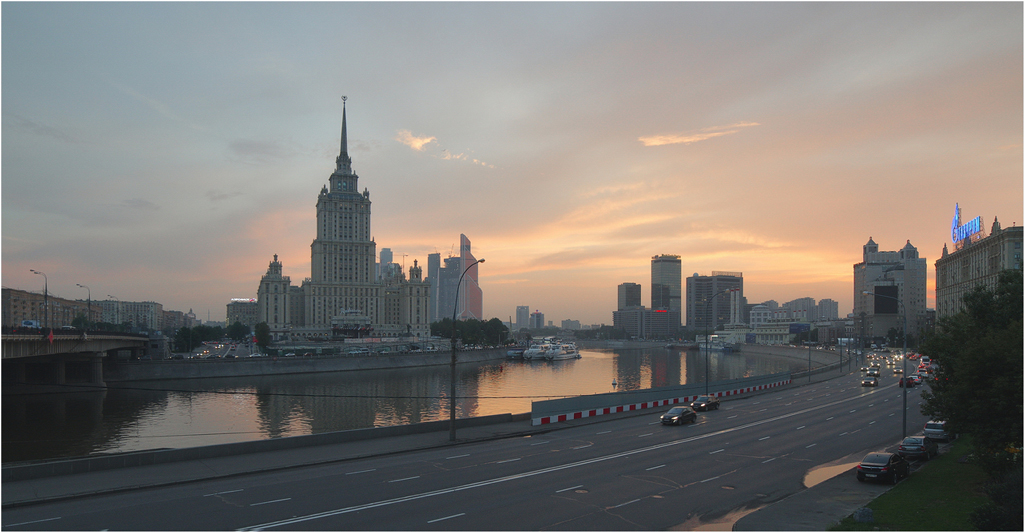 В пастельном закате