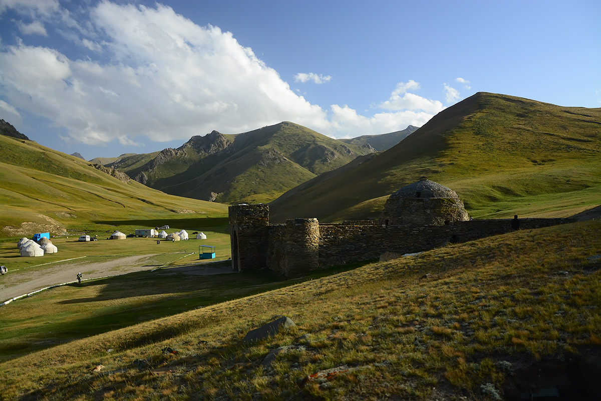 Киргизия, Нарынская область, Таш-Рабат