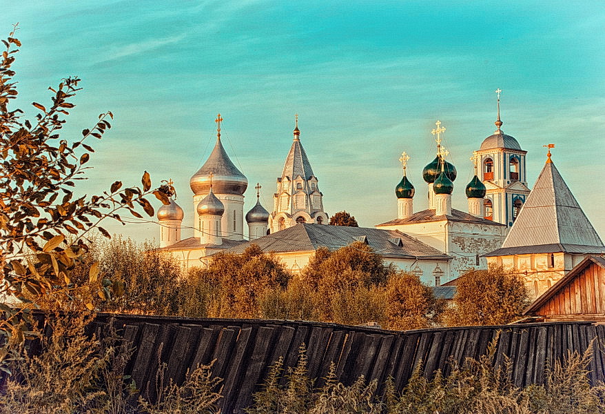 Переславль. Вид на мужской монастырь.