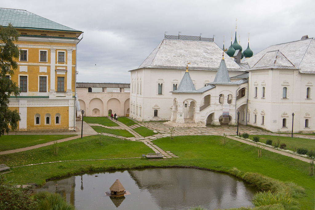 В Ростовском Кремле (2)