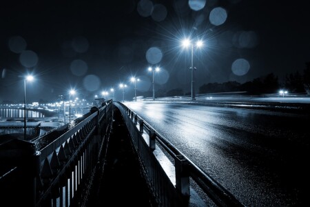 Фонарики на мостике