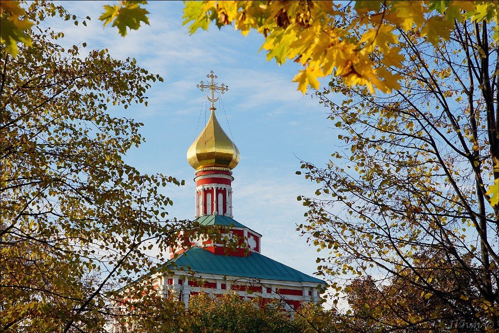 В обрамлении осени