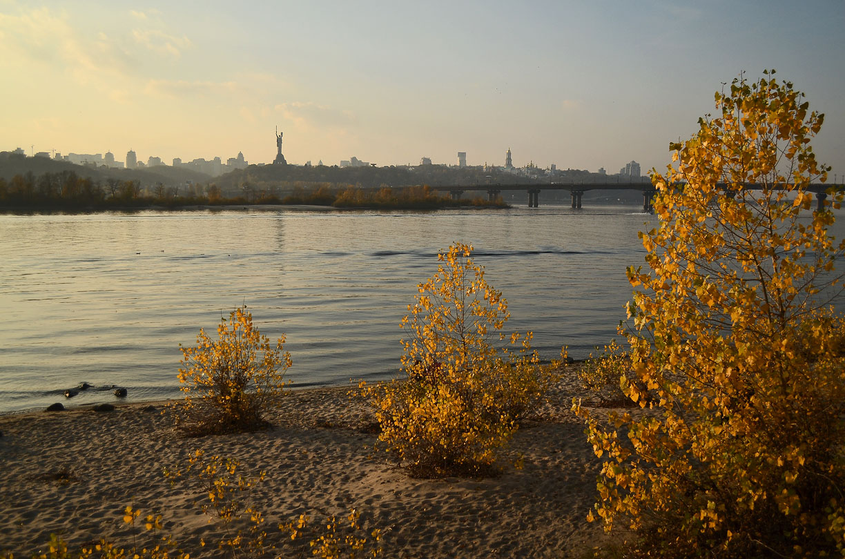 Берег осенний, берег вечерний