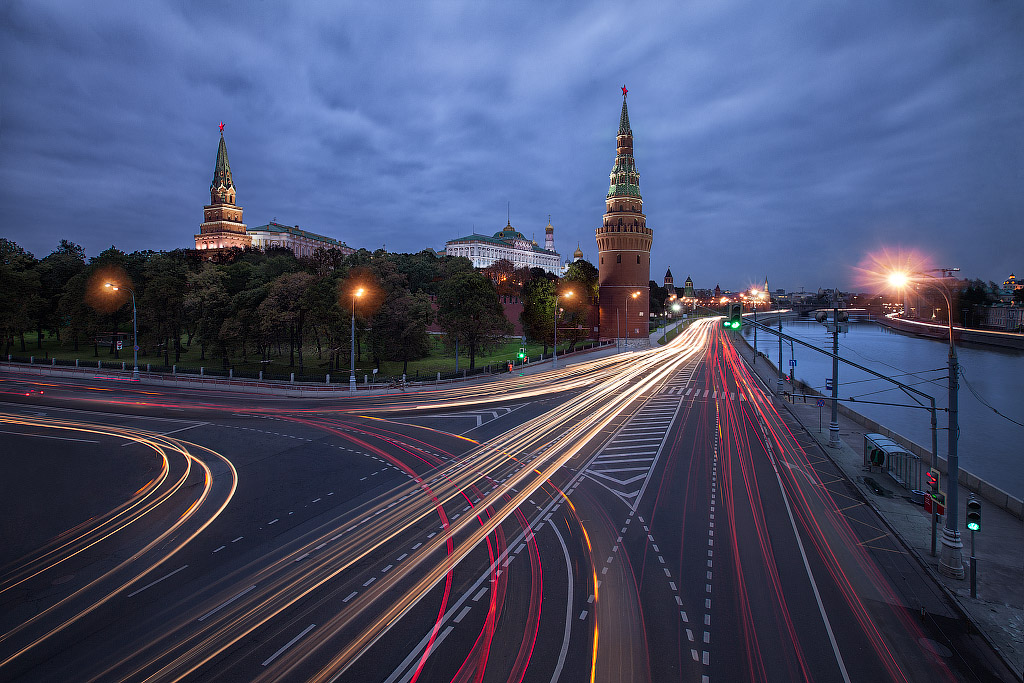 Кремлевская набережная.