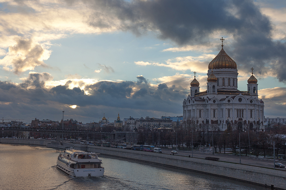 Вечерело