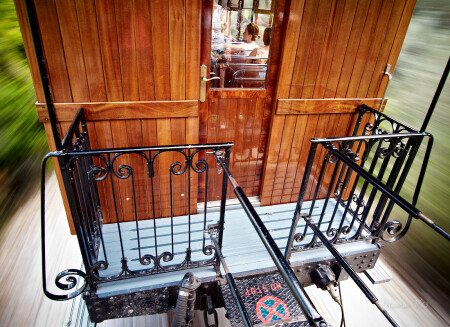 Не глядя вниз