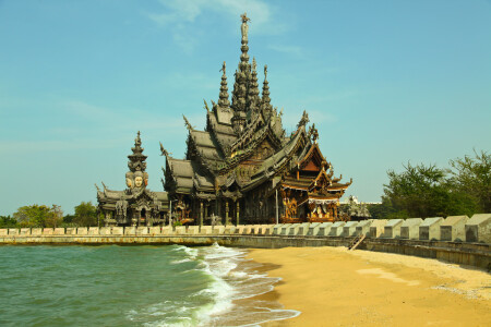 Храм Истины