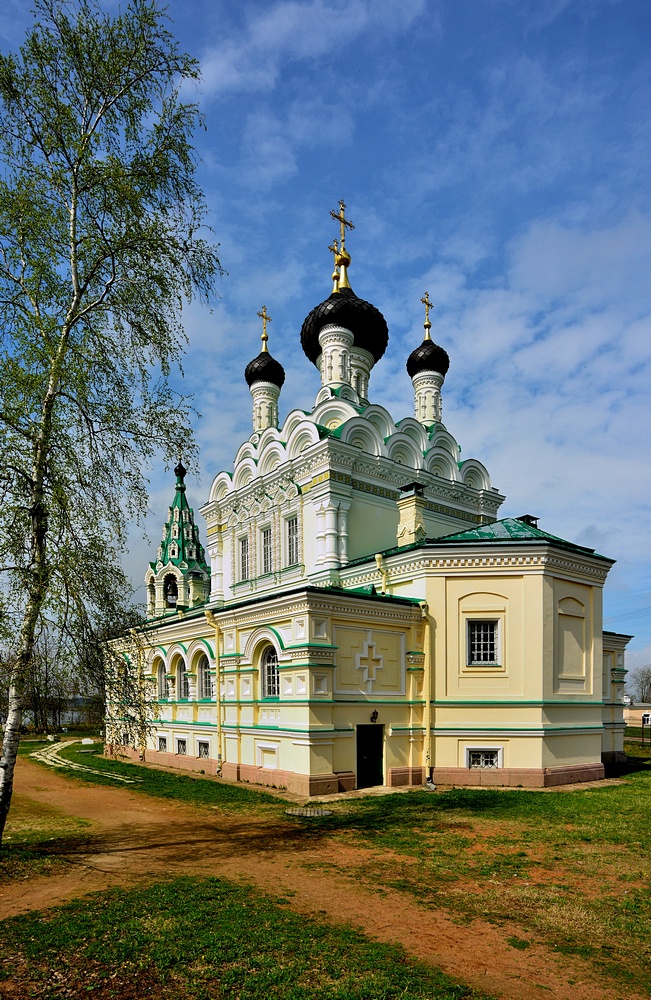 Церковь Святой Троицы в Ивангороде