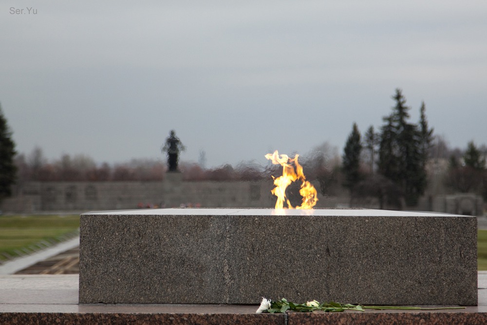 Ленинград 2014 - 1942. Пискарёвский мемориал.