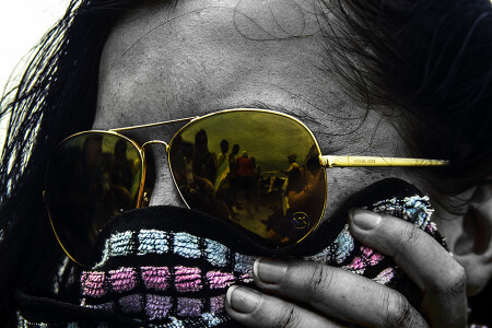 Девушка в очках