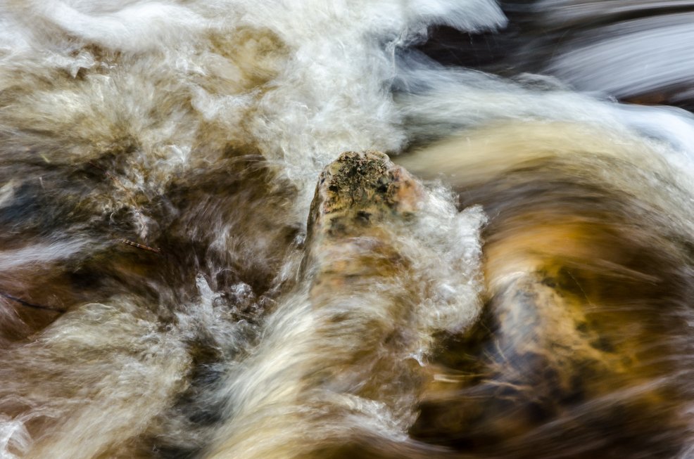 Вода камень точит