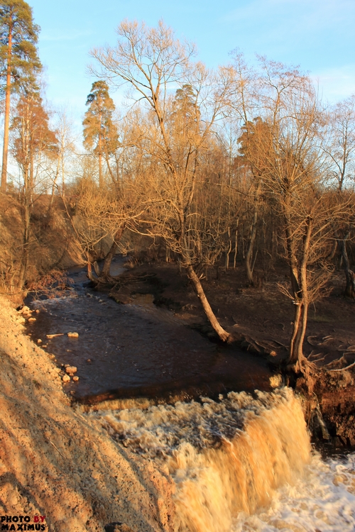 Водопад в Лен.обл. /17.04.14/вечер