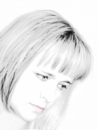 ряд волшебных изменений милого лица...