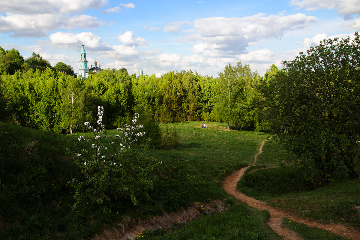 Крылатское в мае