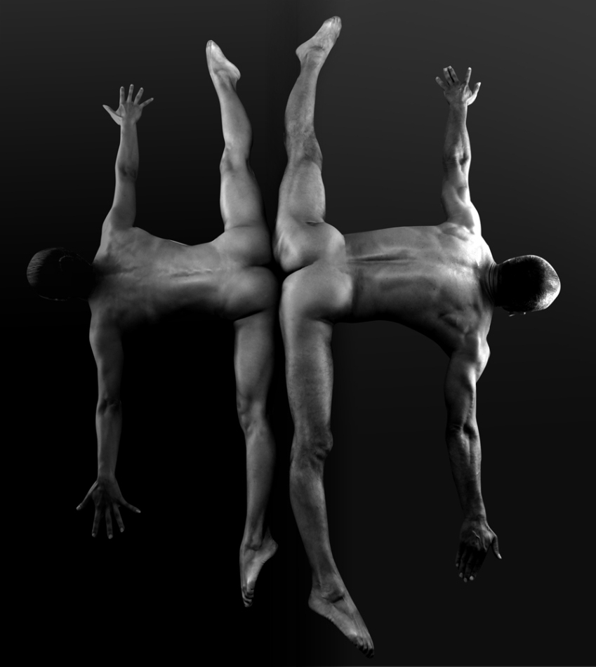 Acrobatic nude (Night flight #7) 