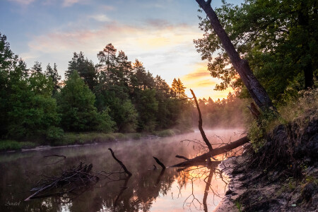 Восход на р. Пра