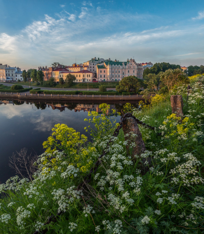 Цветной город.