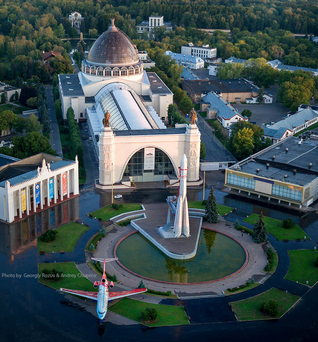 Павильон Космом. ВДНХ. Москва.