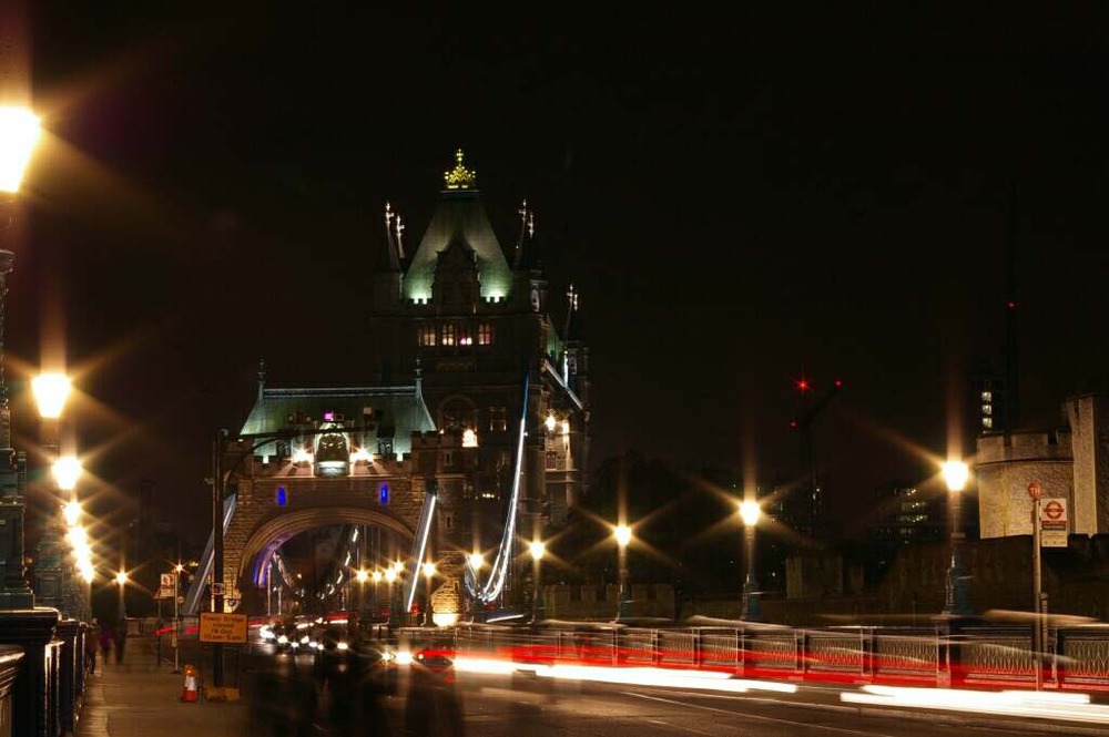 Ночь. Tower Brige London.