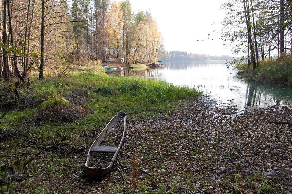 осеннее озеро..