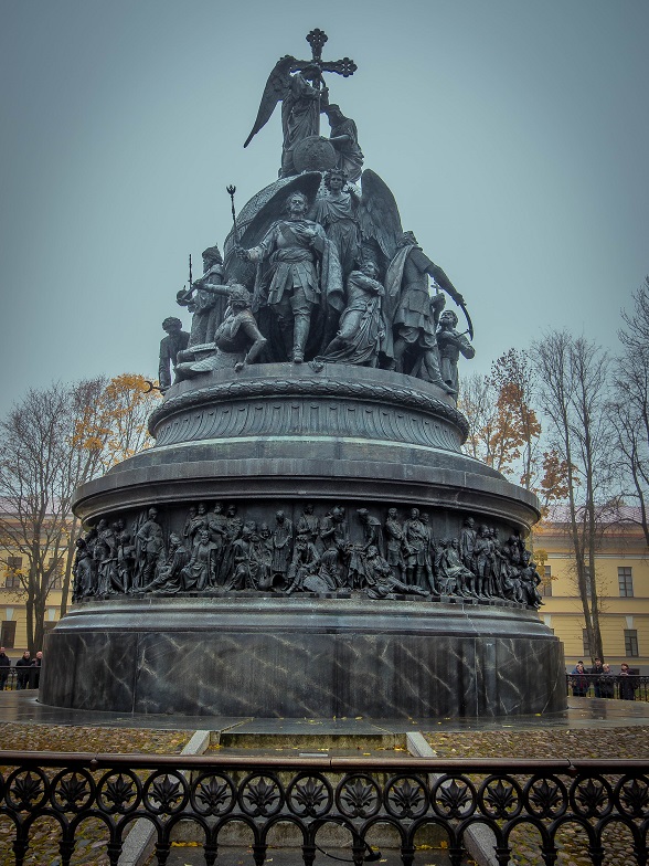 Памятник тысячилетию России