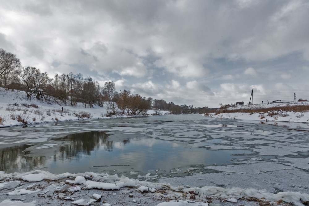 Река Пахра в феврале