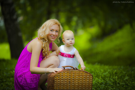 краски материнского счастья