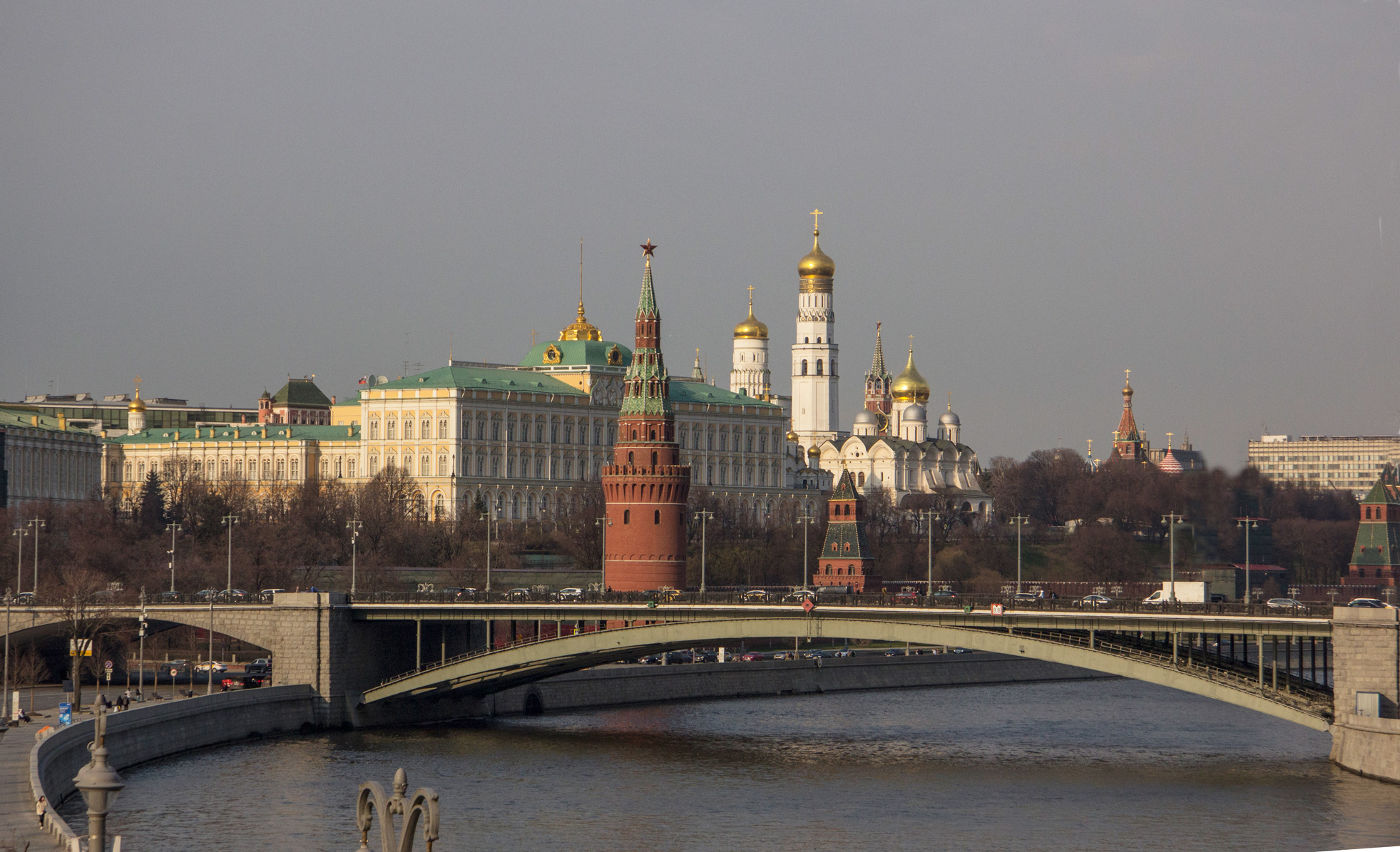 Вид на Большой Каменный мост. 