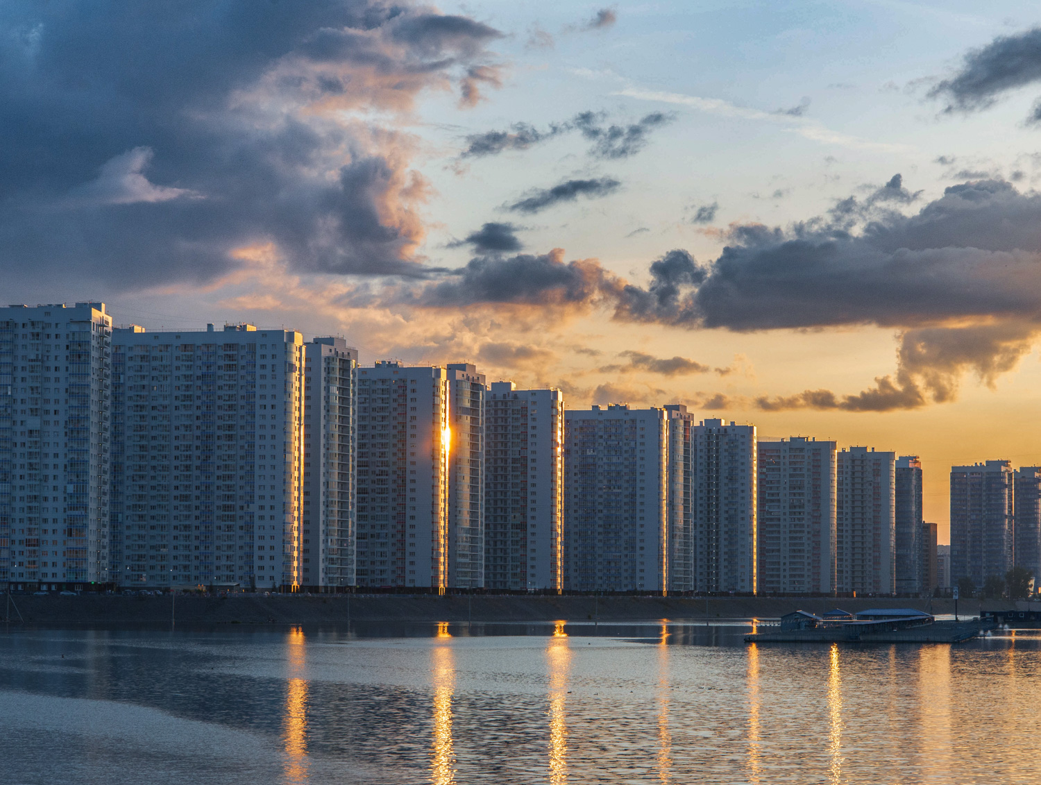 Закат в городе