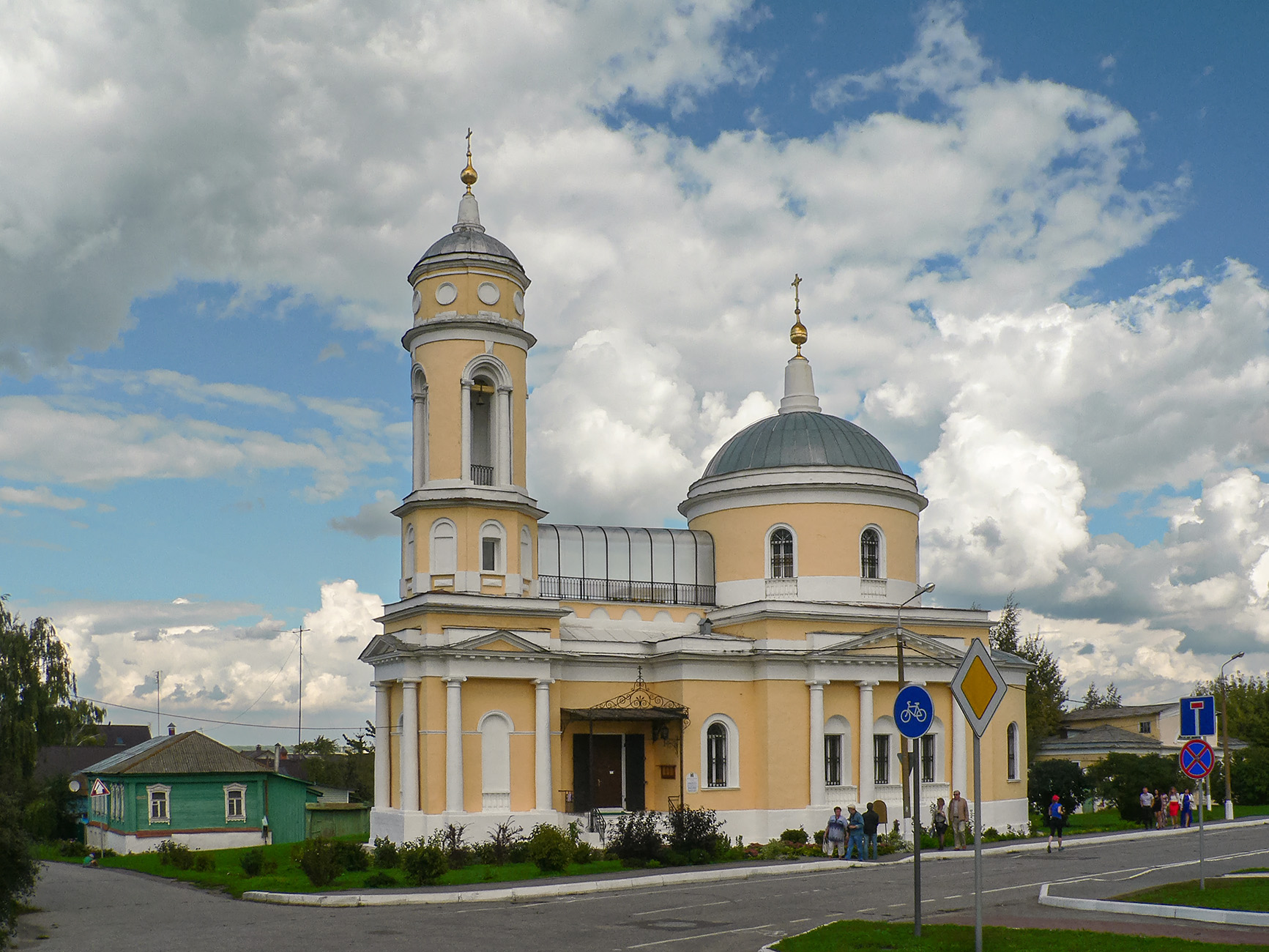 Коломна. Крестовоздвиженский храм.