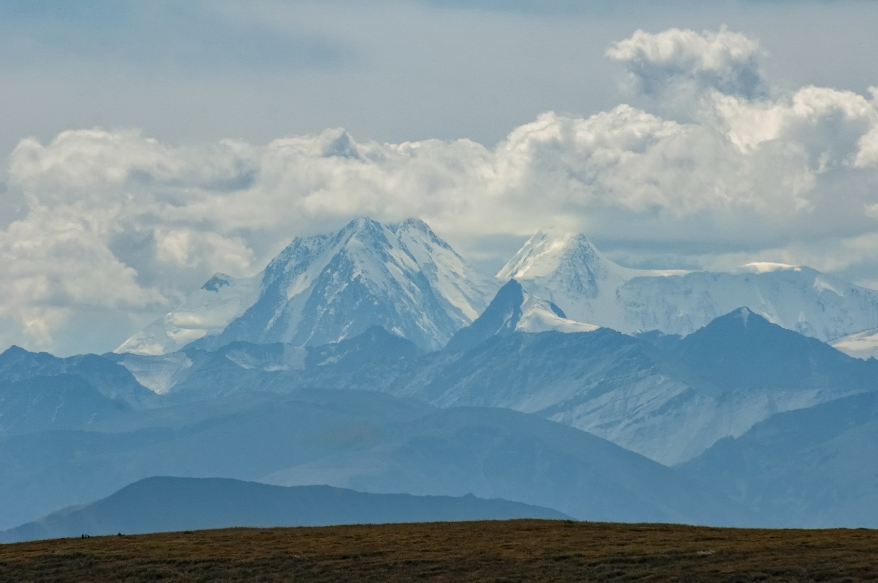 Белуха, такая близкая и далёкая