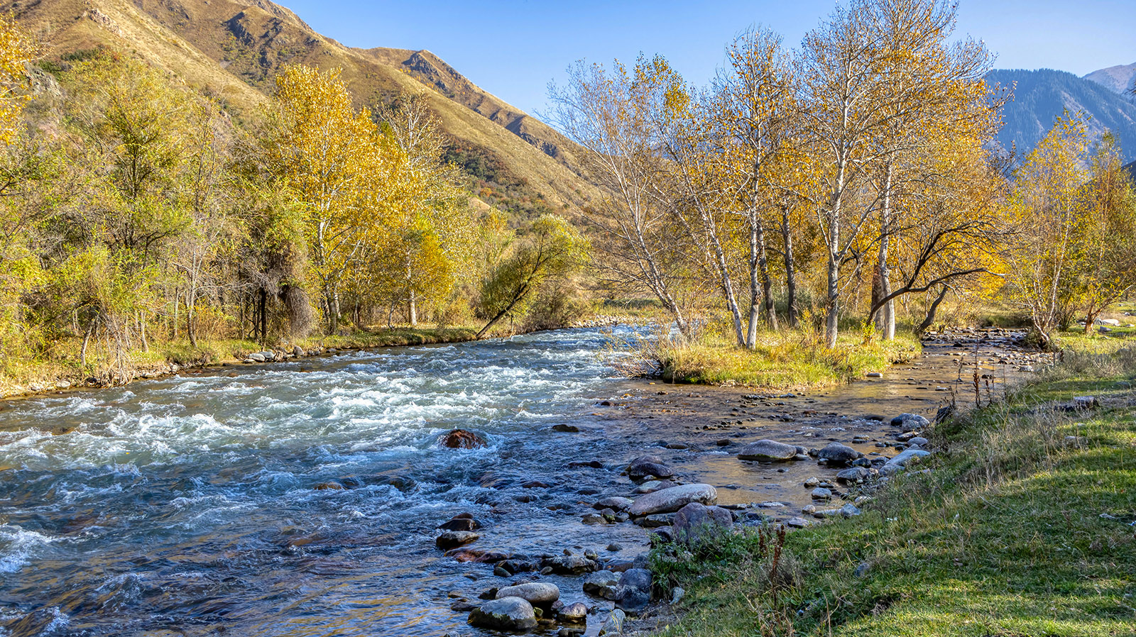 Горная река Тургень