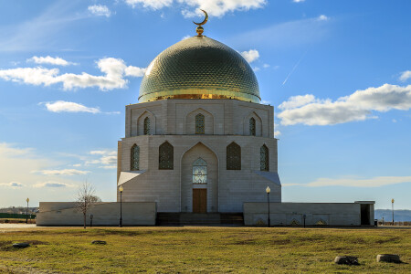 Памятный знак в честь принятия ислама в Булгаре