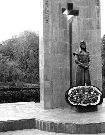 "Памятник героям-медикам",г.Кисловодск.
