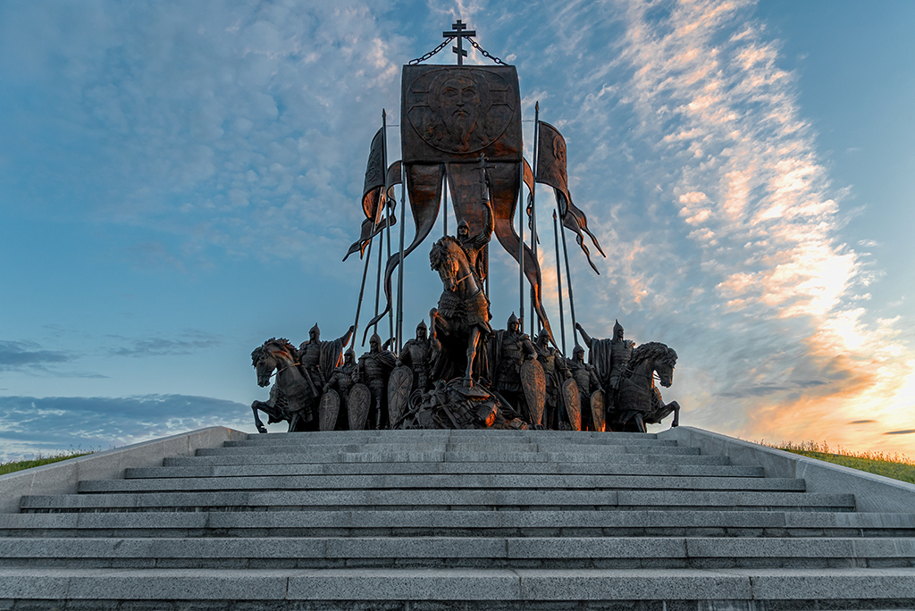 Мемориальный комплекс «Александр Невский с дружиной»