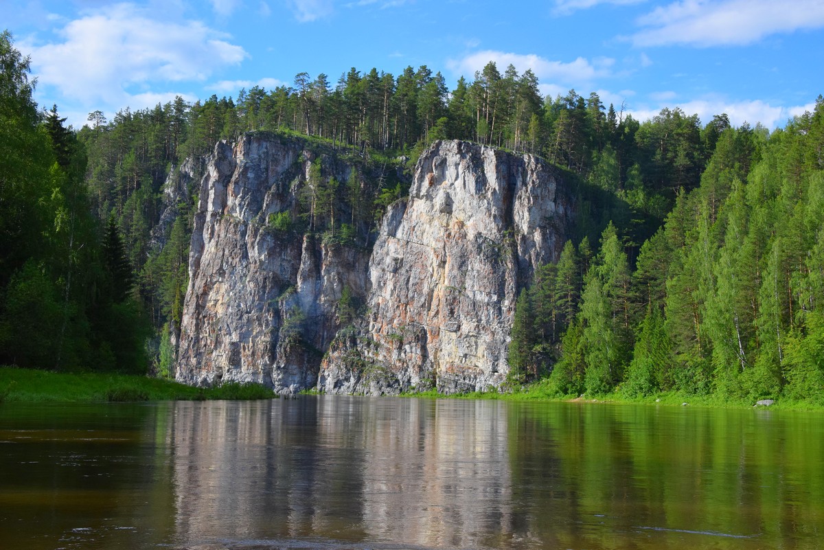 Через хребет Уральских гор