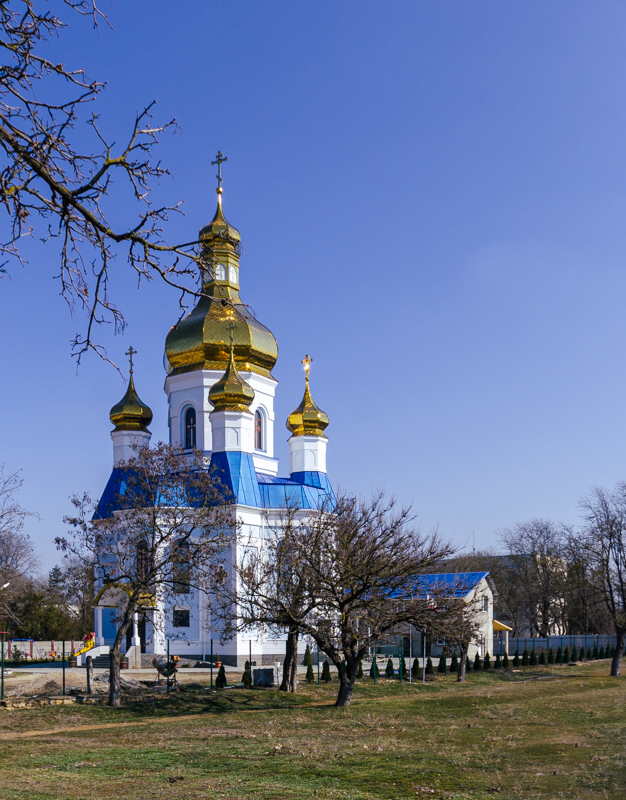 Храм