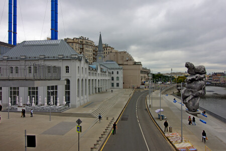 Болотная набережная