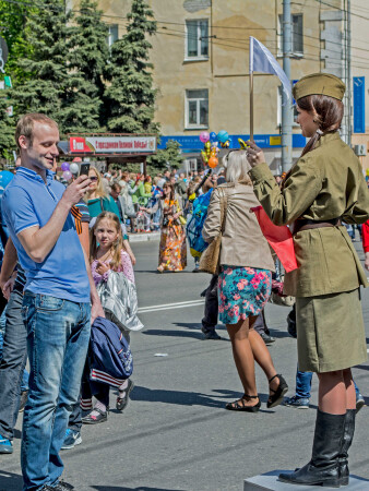 Брянск. 9 мая.Разрешите с Вами познакомиться