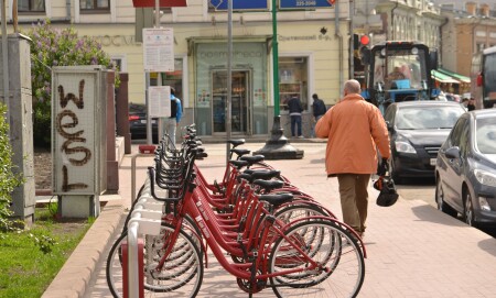 потому что у меня велосипеда не было...