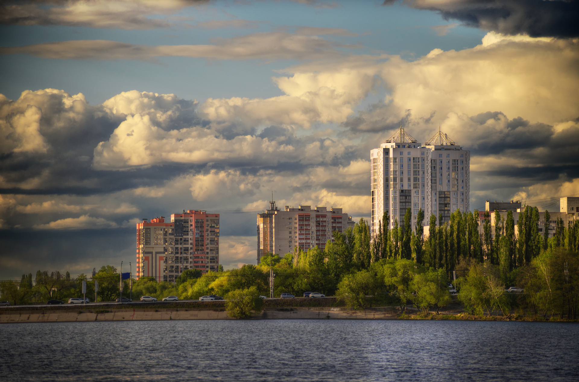 На закате