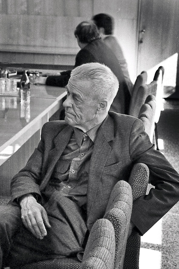 Академик Овсянников Л.В. (1919-2014)
