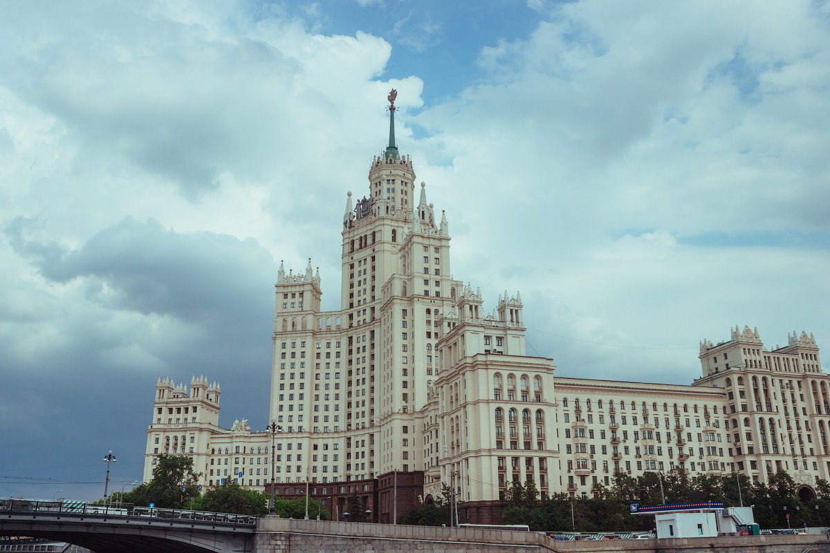 Дом на Котельнической набережной в Москве