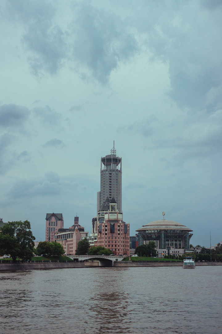 Космодамианская набережная, Москва