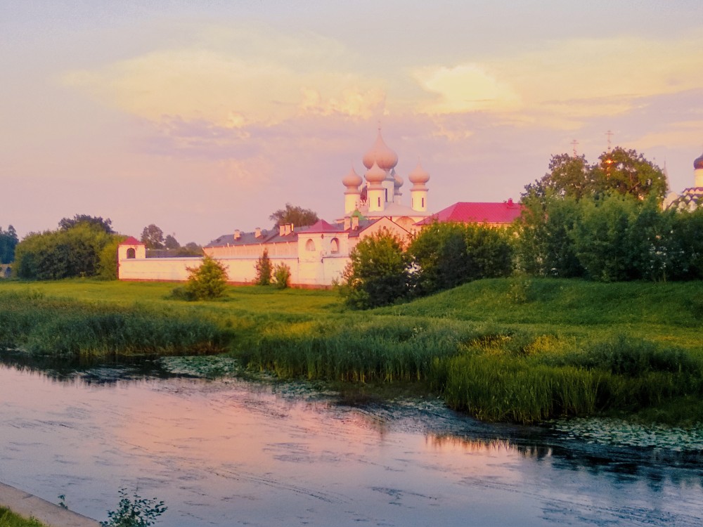 Вечер на реке Тихвинка 