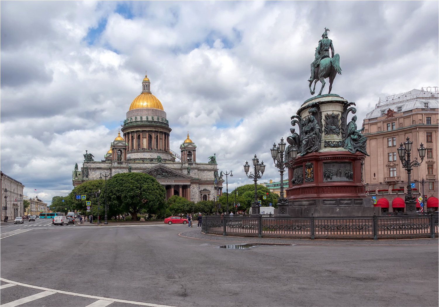 Исаакиевская площадь