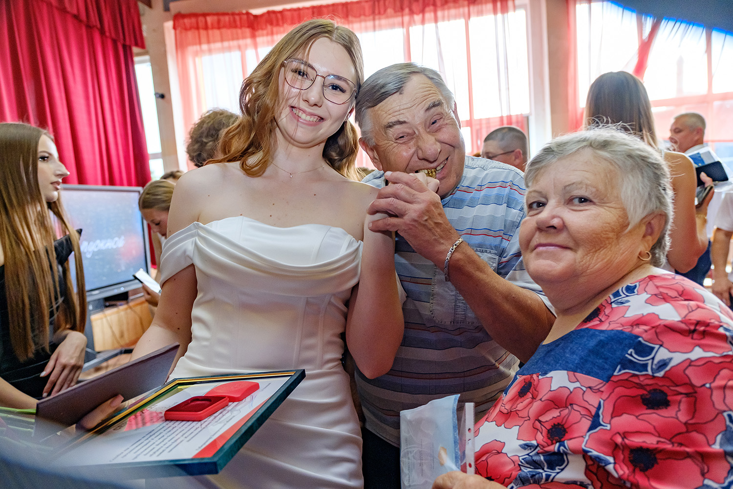 Выпускница